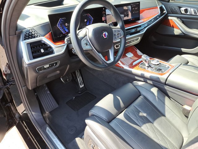 Used 2023 BMW ALPINA XB7 image 18
