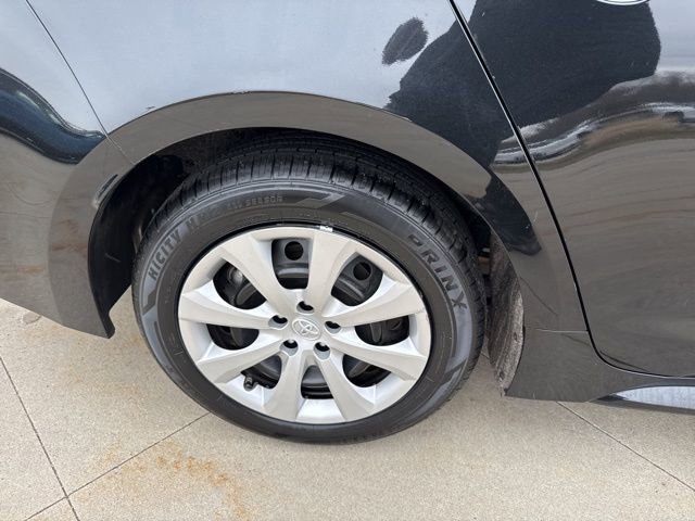 Used 2022 Toyota Corolla LE image 10