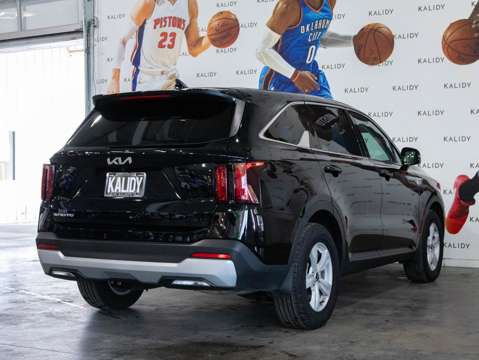 Used 2025 Kia Sorento LX FWD image 24