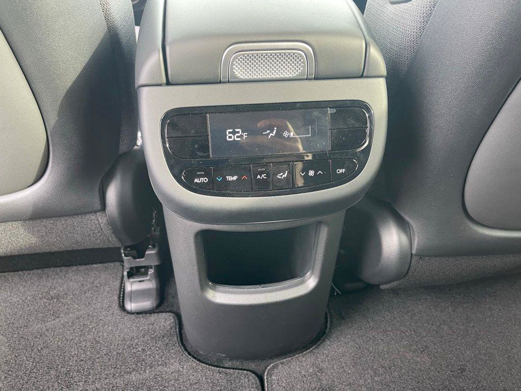 New 2026 Hyundai Ioniq 9 SE AWD/4WD image 13
