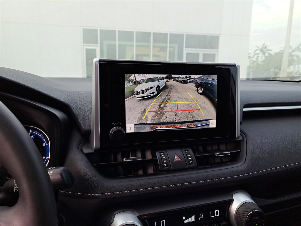 Used 2023 Toyota RAV4 XLE Premium image 22