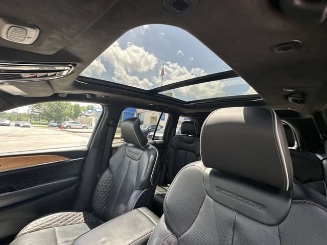 Used 2022 Jeep Grand Cherokee Summit AWD/4WD image 18