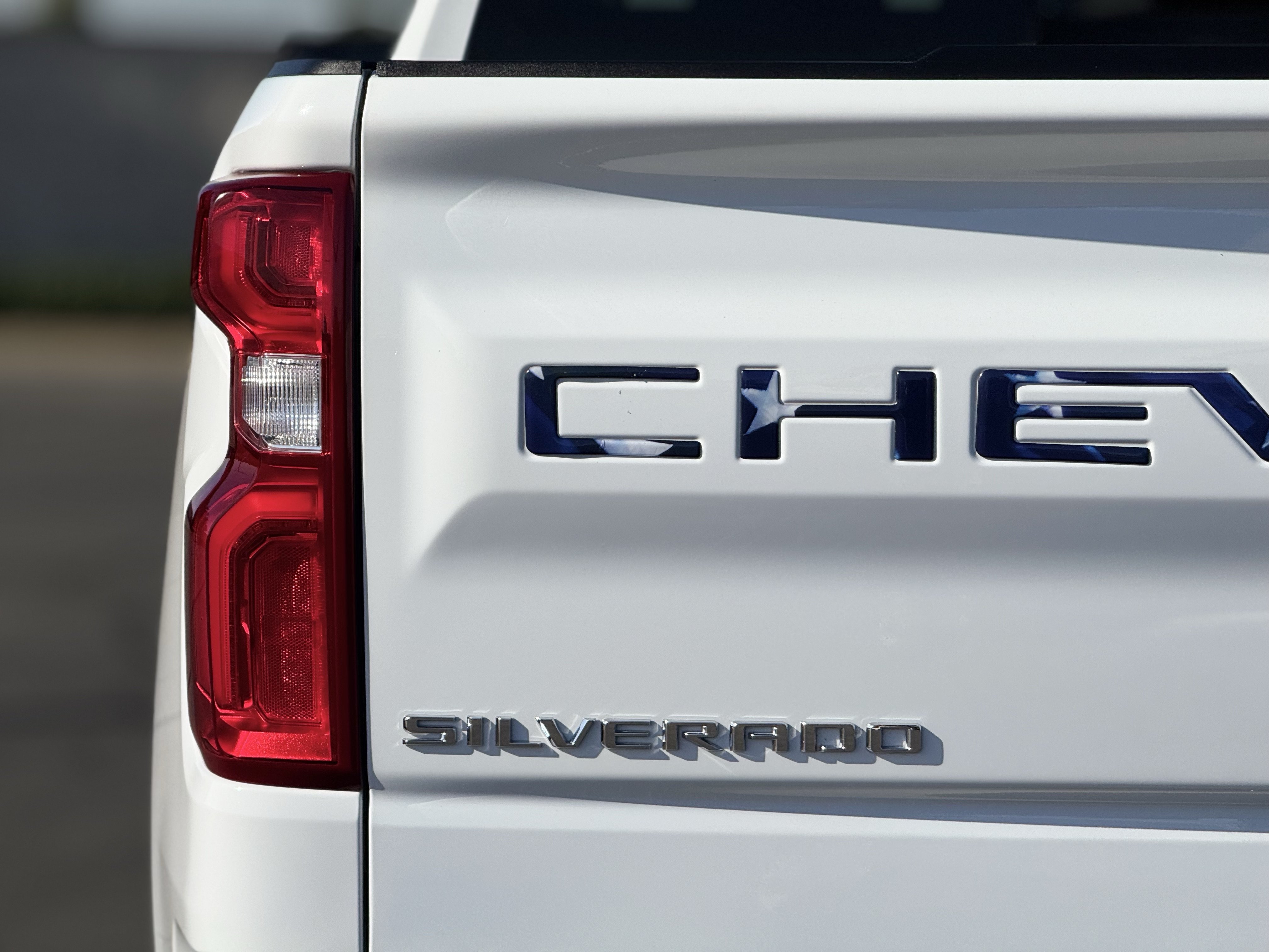 Used 2024 Chevrolet Silverado 1500 RST AWD/4WD image 7
