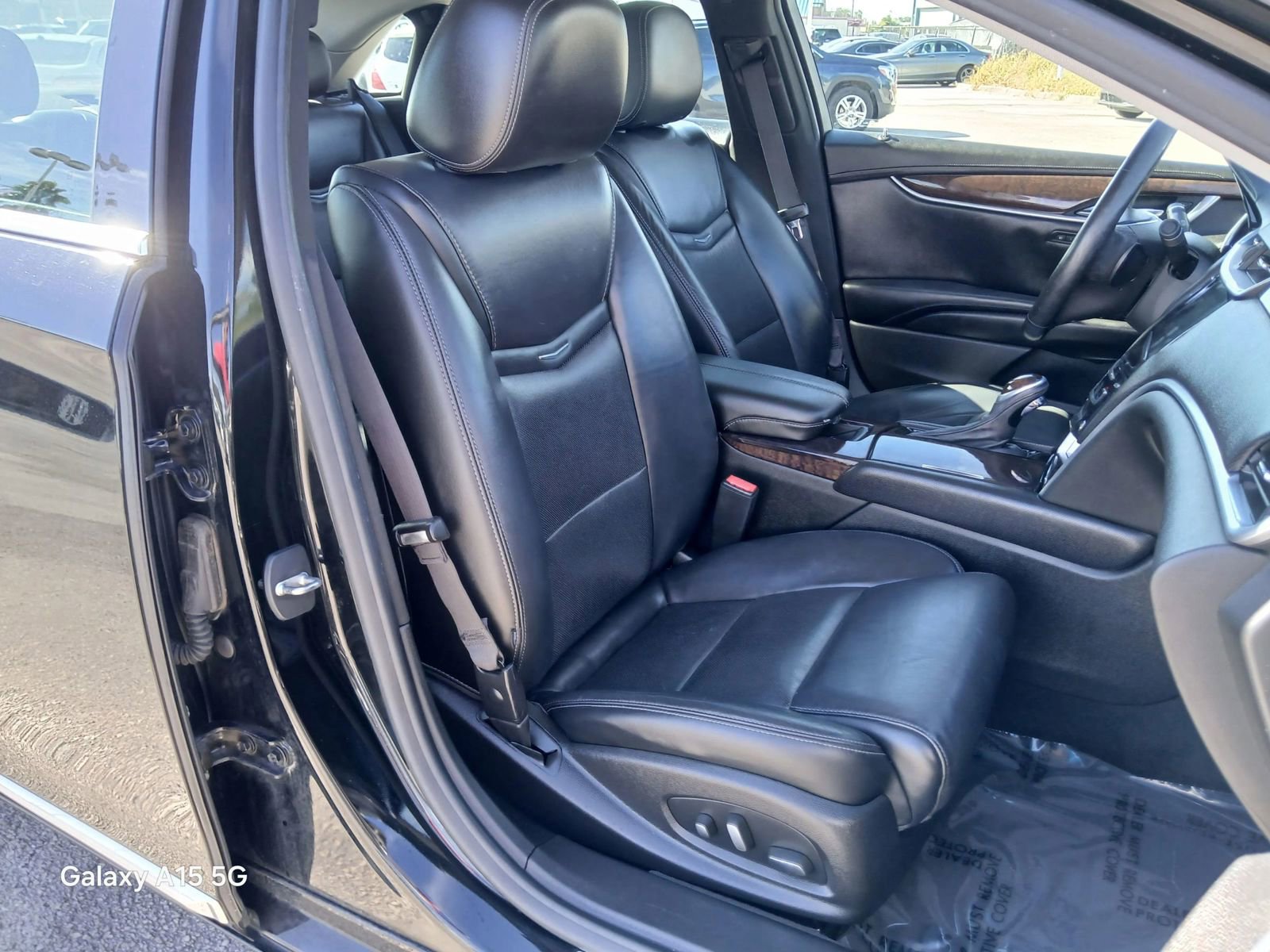 Used 2016 Cadillac XTS Luxury FWD image 23