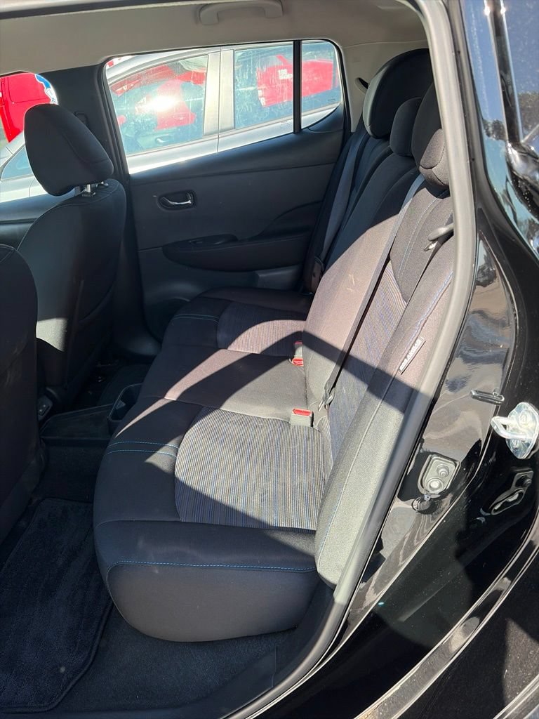 Certified 2025 Nissan Leaf S FWD image 12