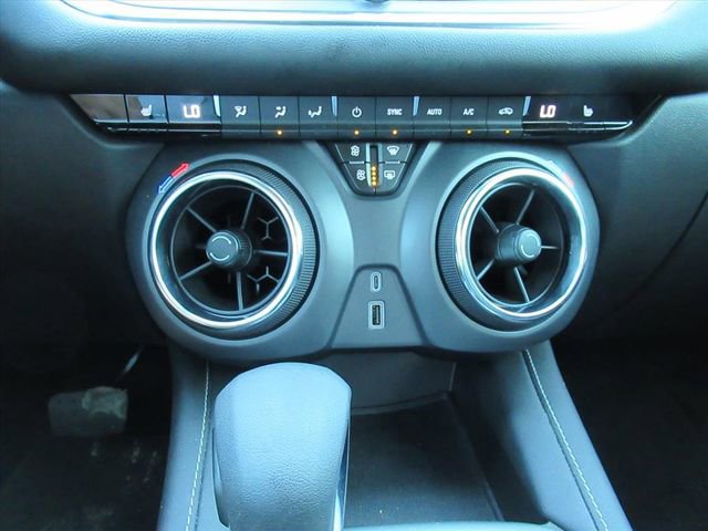 Used 2024 Chevrolet Blazer LT w/ Midnight/Sport Edition FWD image 24