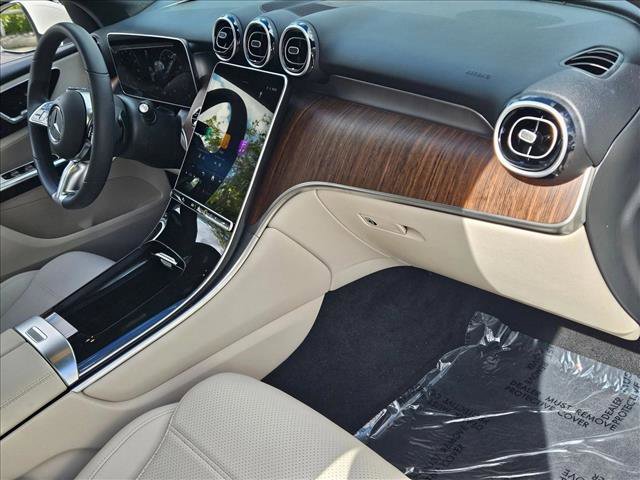 Used 2026 Mercedes-Benz GLC 300 image 21