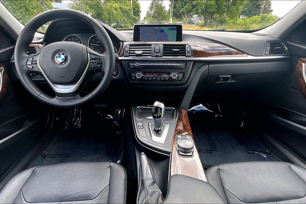 Used 2014 BMW 328i Sedan RWD image 16