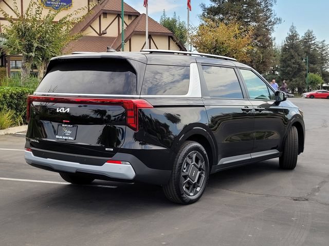 New 2026 Kia Carnival EX FWD image 4