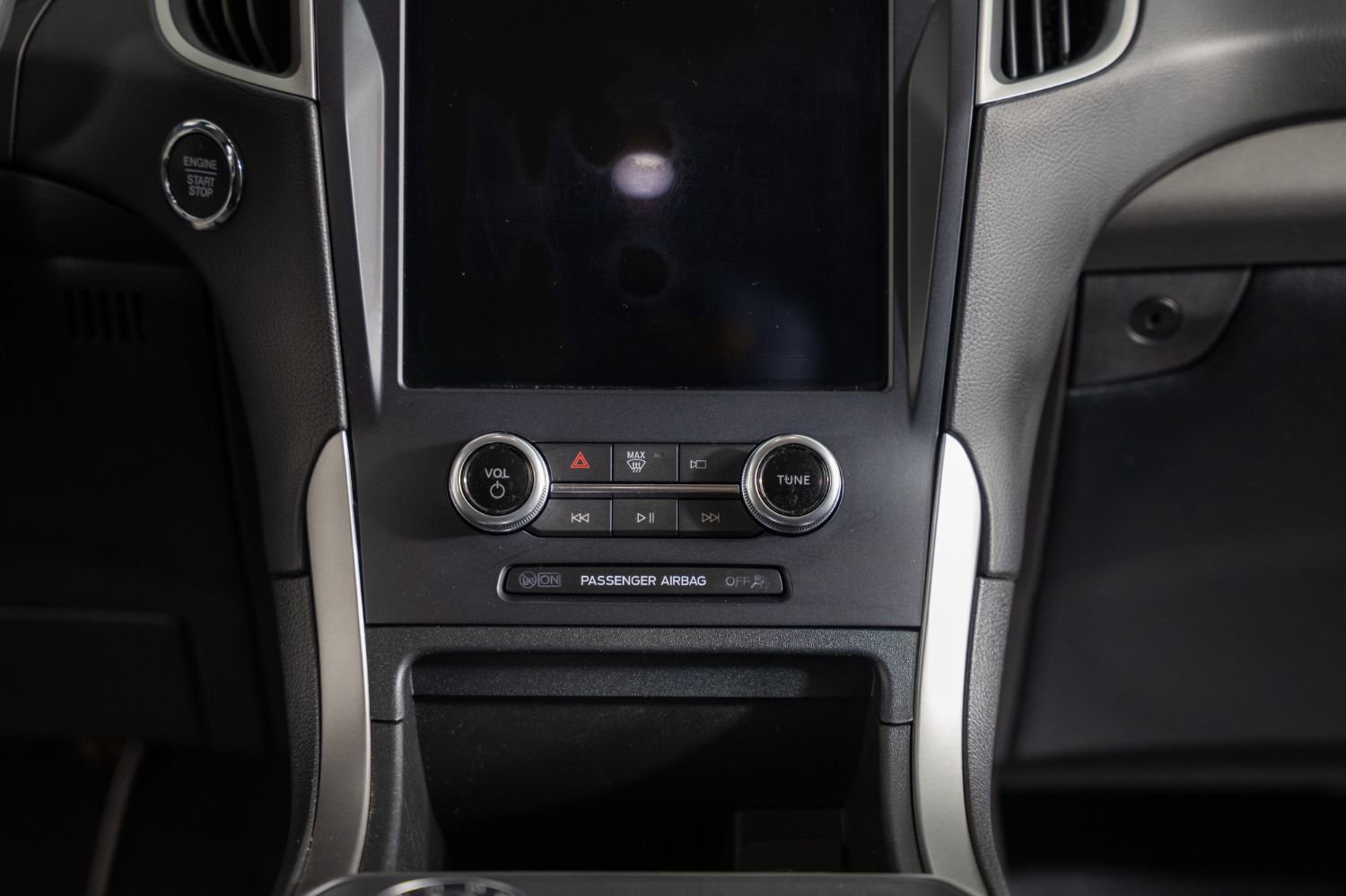 Used 2022 Ford Edge SE w/ Black Appearance Package image 38