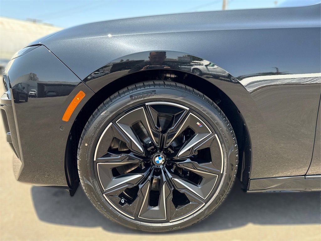 New 2025 BMW 760i xDrive image 15
