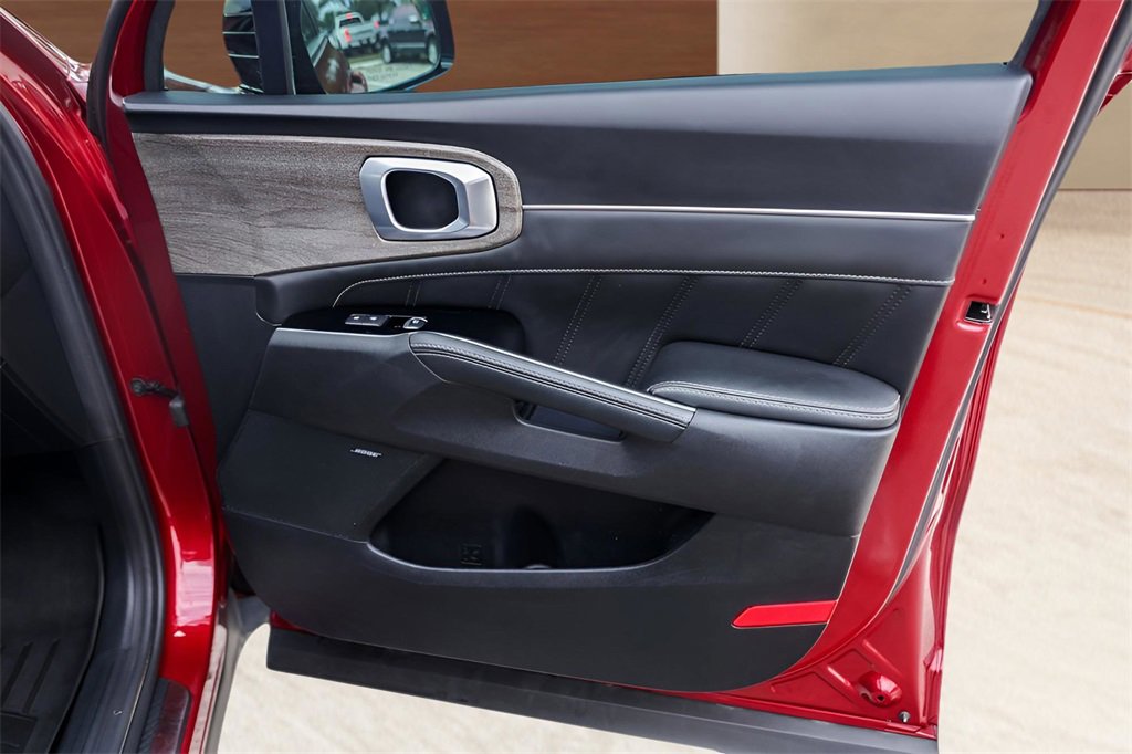 Used 2022 Kia Sorento SX Prestige image 30