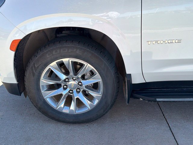 Used 2021 Chevrolet Tahoe Premier w/ Premium Package AWD/4WD image 14