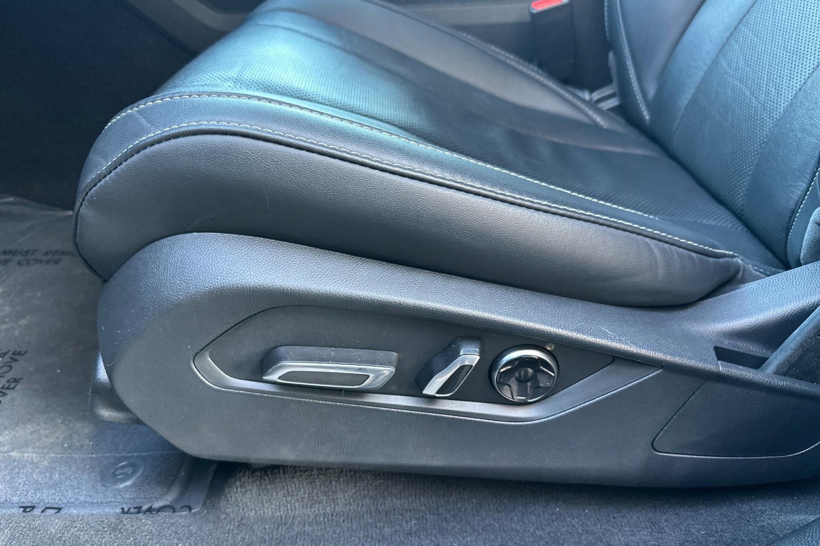 Used 2023 Acura MDX SH-AWD w/ Technology Package image 13