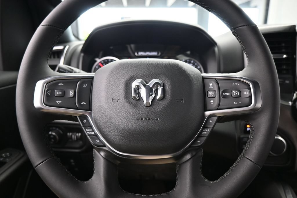 Used 2025 RAM 1500 Big Horn AWD/4WD image 25