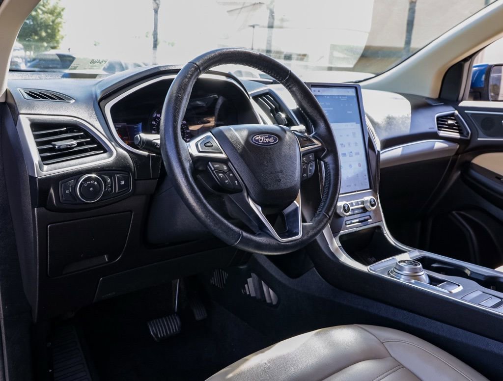 Used 2021 Ford Edge SEL AWD/4WD image 14