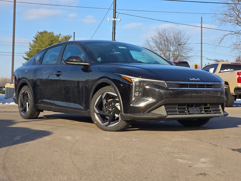 New 2025 Kia K4 EX