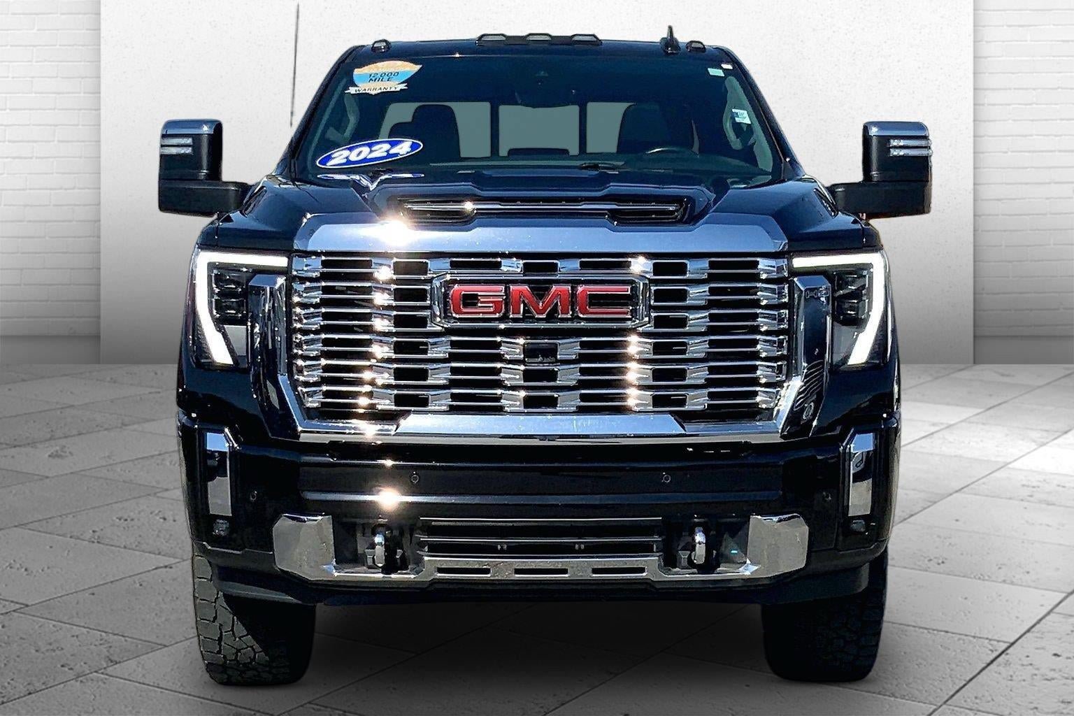 Used 2024 GMC Sierra 2500 Denali w/ Denali Reserve Package AWD/4WD image 2