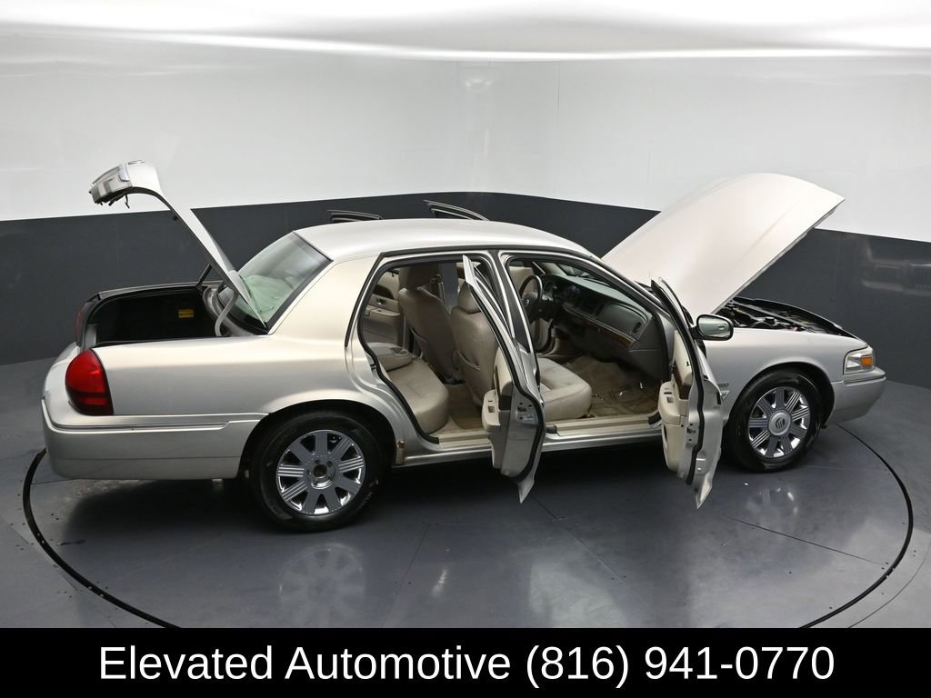 Used 2011 Mercury Grand Marquis LS RWD image 25