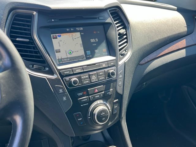 Used 2018 Hyundai Santa Fe Sport w/ Cargo Package AWD/4WD image 18