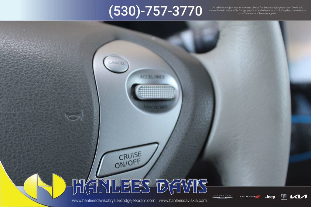 Used 2012 Nissan Leaf SV FWD image 27