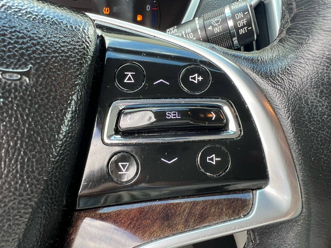 Used 2015 Cadillac SRX Performance w/ Driver Awareness Package FWD image 17