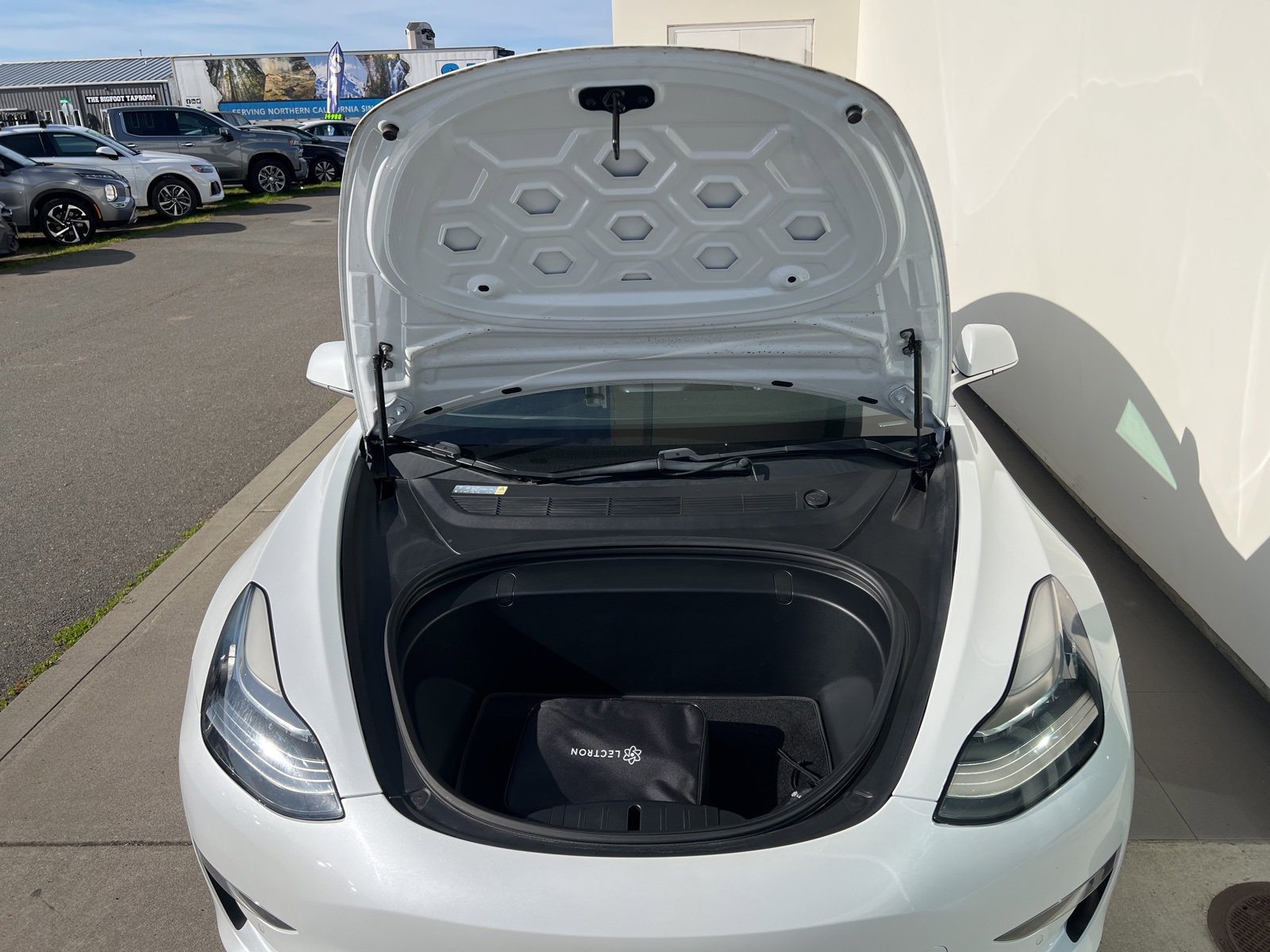 Used 2018 Tesla Model 3 Long Range image 21