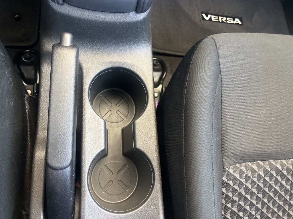 Used 2024 Nissan Versa S w/ Trunk Package image 18