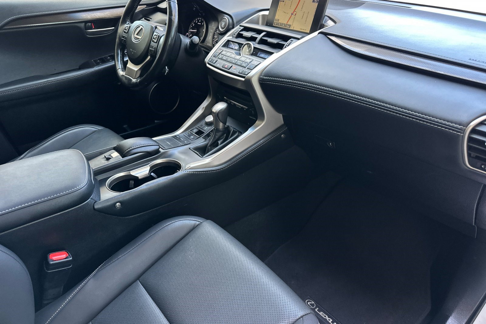 Used 2017 Lexus NX 200t FWD w/ Premium Package image 34