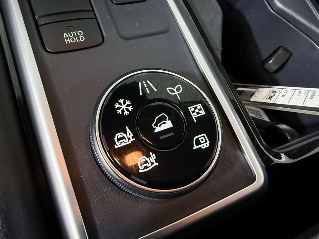 Certified 2024 Nissan Pathfinder SL AWD/4WD image 25