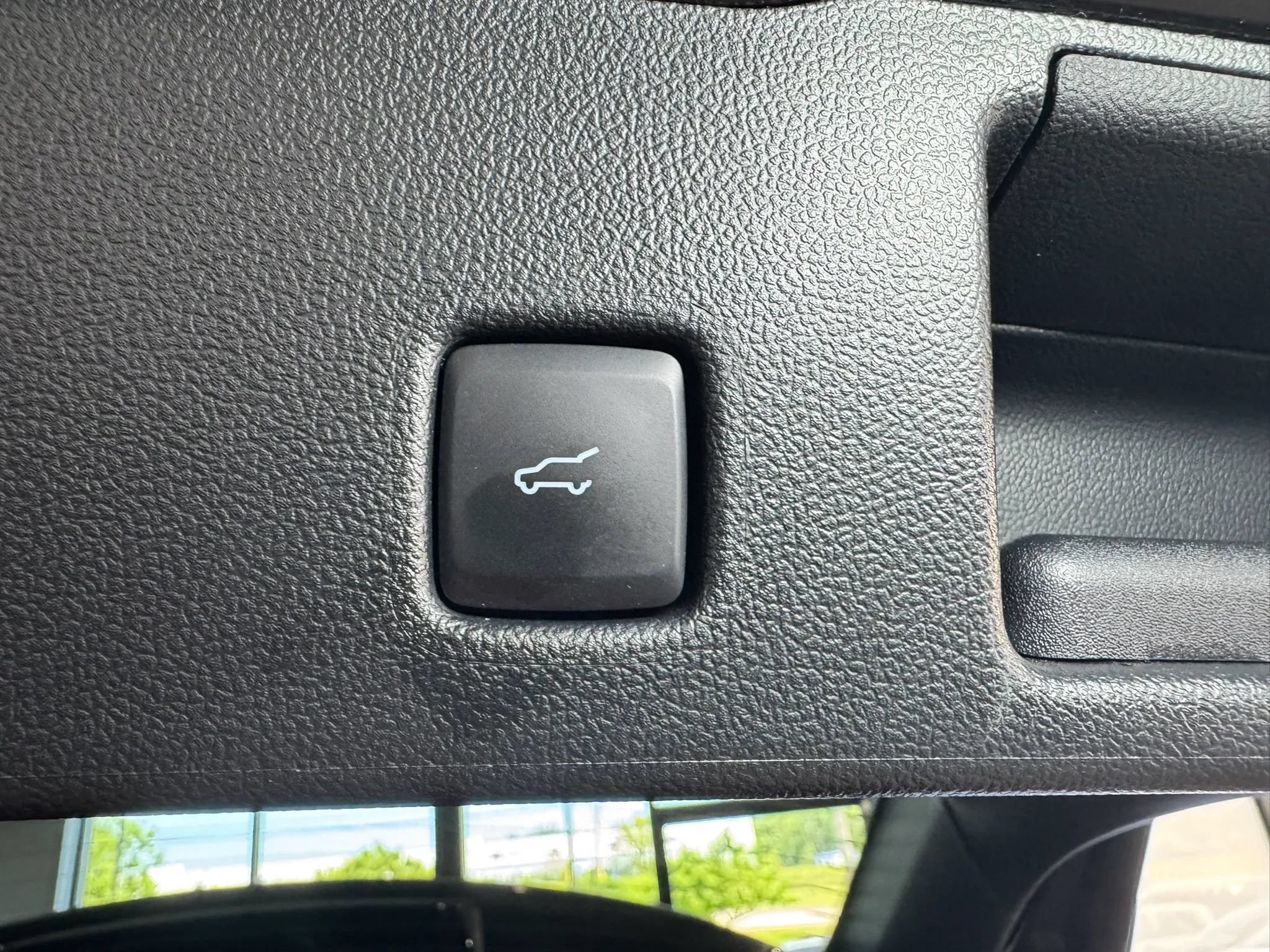 Used 2023 Ford Escape Platinum w/ Premium Technology Package AWD/4WD image 48
