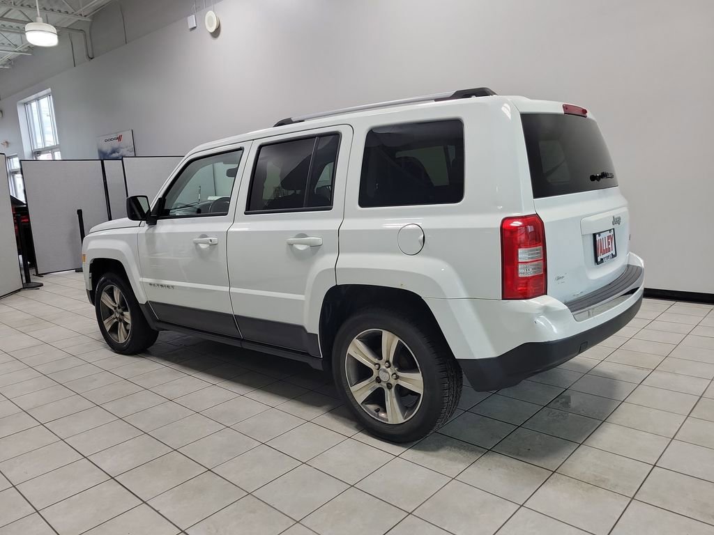 Used 2017 Jeep Patriot High Altitude image 4