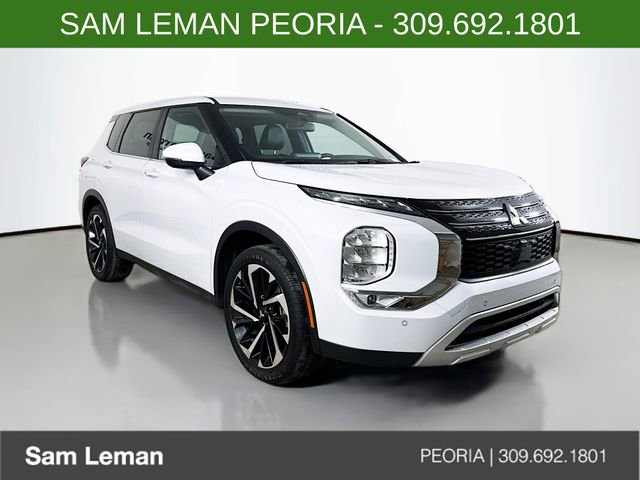 Used 2024 Mitsubishi Outlander SE