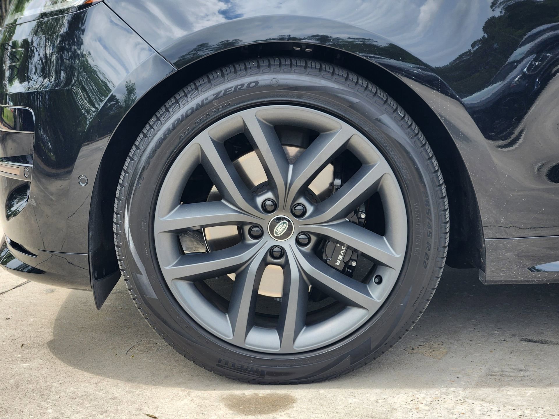 Used 2023 Land Rover Range Rover Sport SE Dynamic image 12