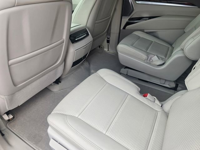New 2026 Cadillac Escalade Platinum Sport AWD/4WD image 14