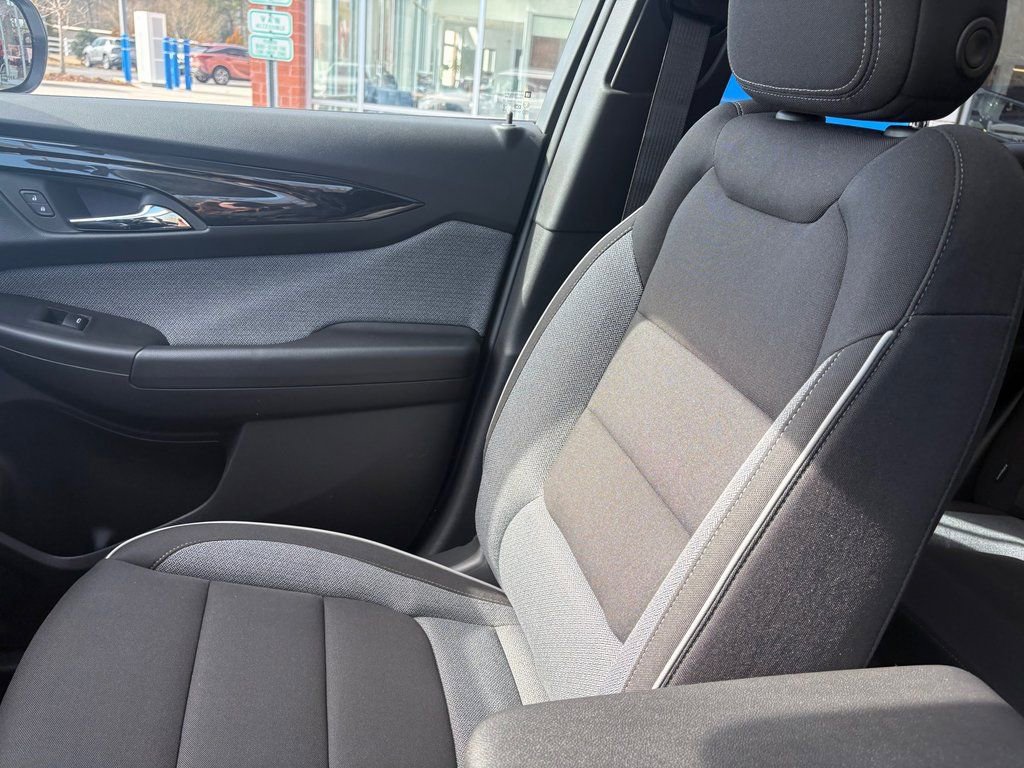 New 2026 Chevrolet TrailBlazer LT w/ LT Cold Weather Package FWD image 11