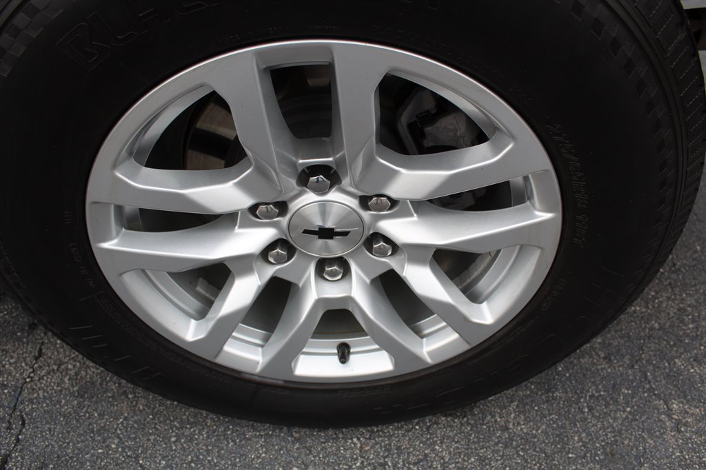 Used 2021 Chevrolet Silverado 1500 RST image 17