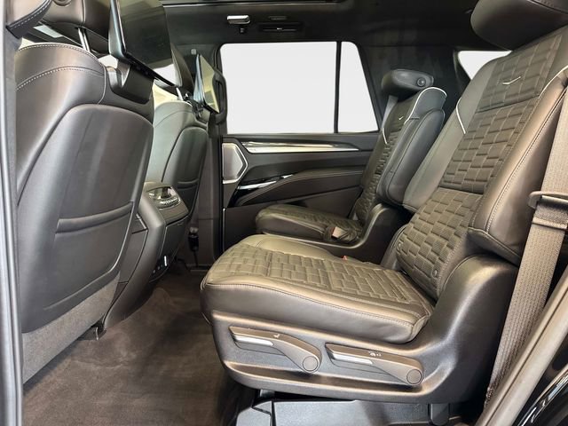Certified 2026 Cadillac Escalade V w/ LPO, ONYX Package AWD/4WD image 14