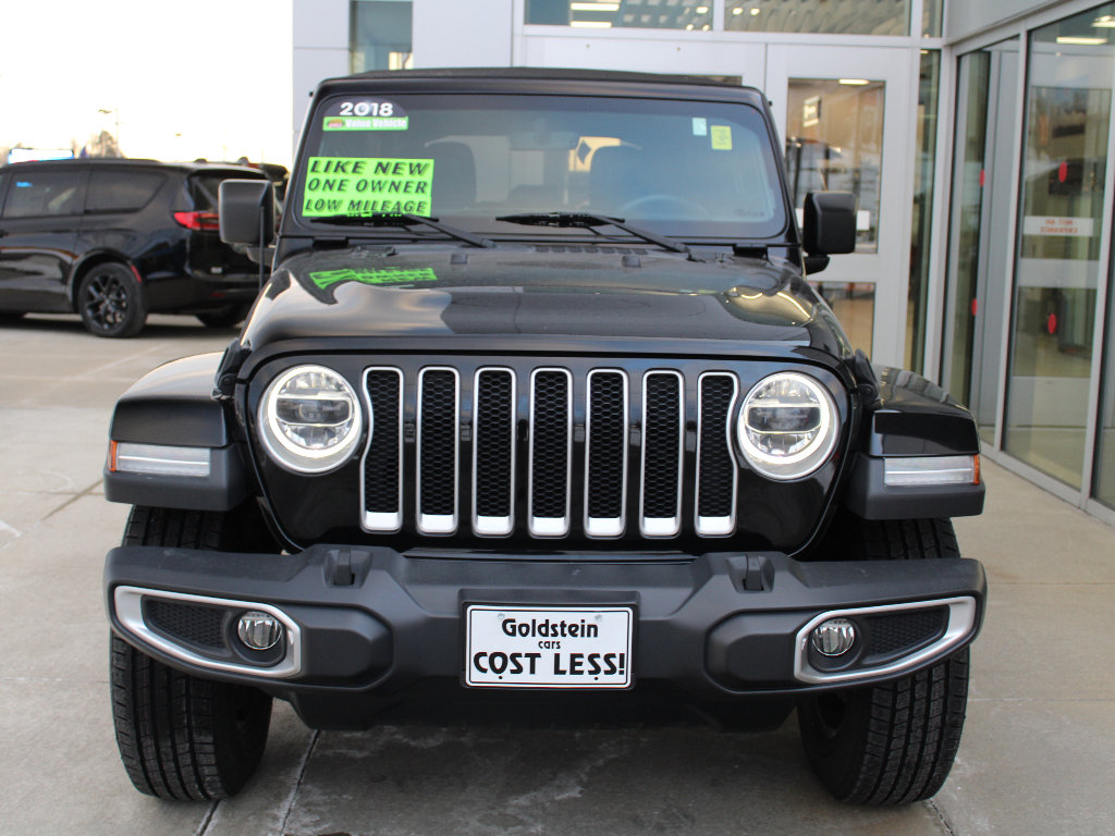 Used 2018 Jeep Wrangler Unlimited Sahara image 2