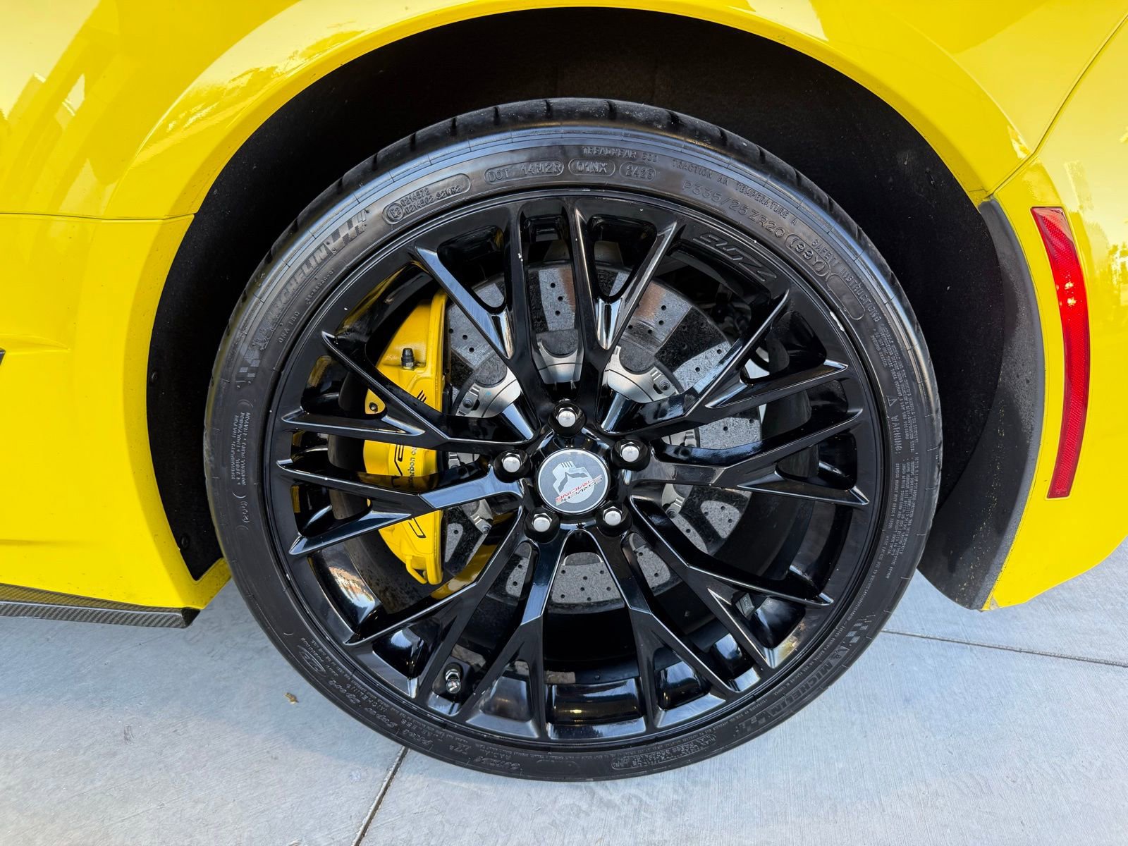 Used 2016 Chevrolet Corvette Z06 w/ 3LZ Preferred Equipment Group image 12