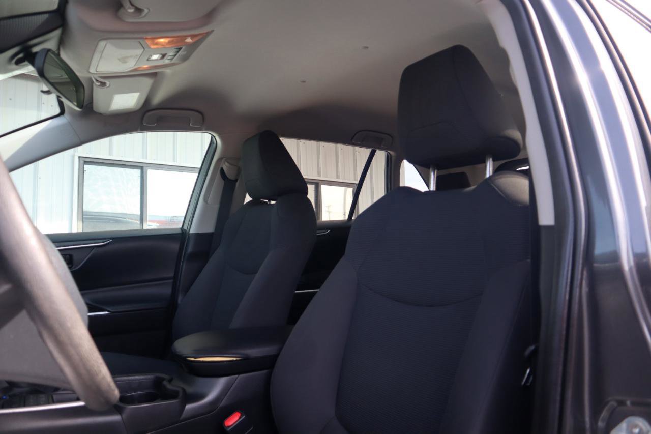 Used 2019 Toyota RAV4 LE w/ All Weather Liner Package AWD/4WD image 56