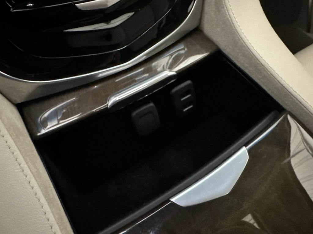Used 2019 Cadillac Escalade Premium Luxury AWD/4WD image 46