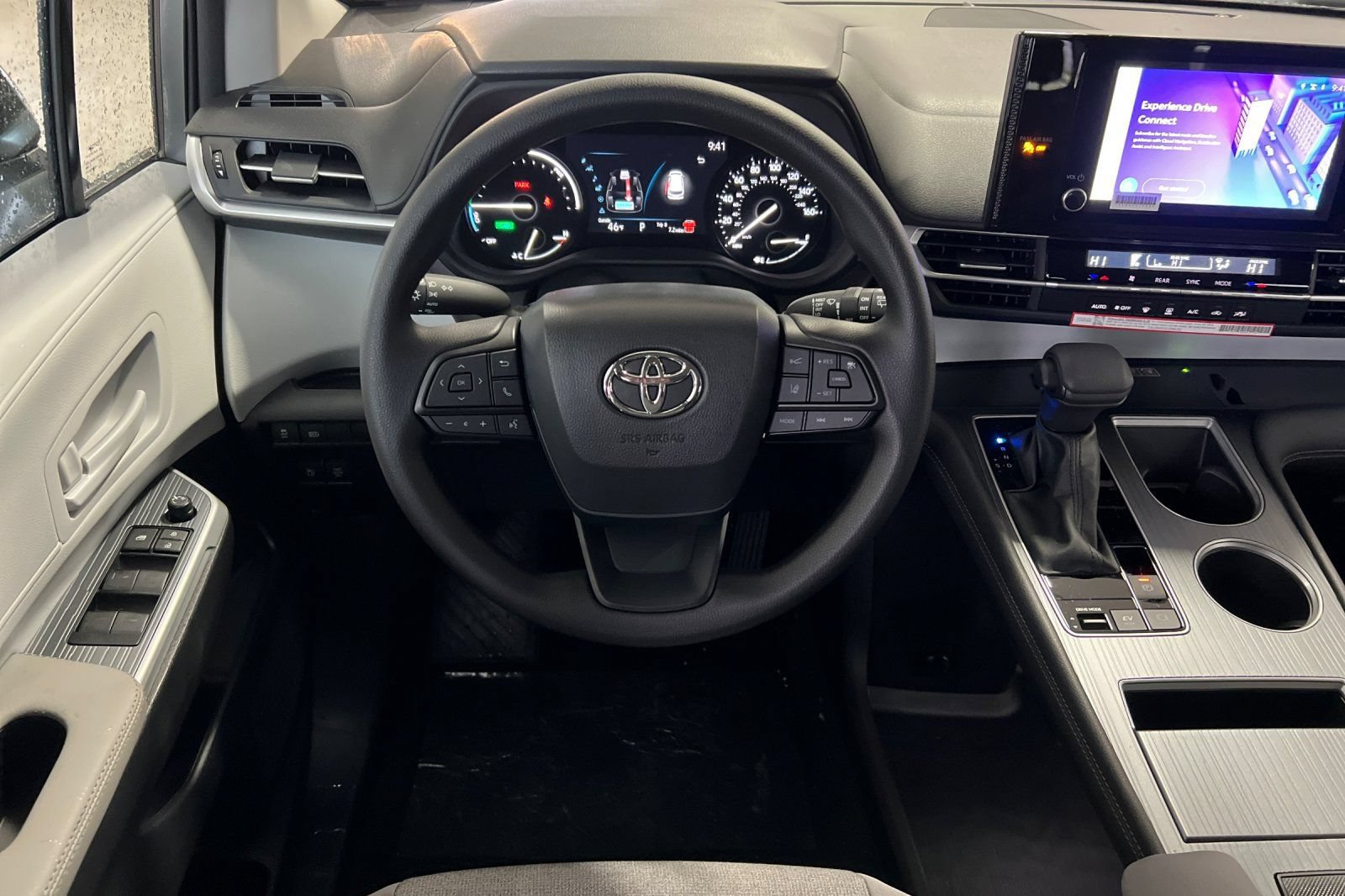 New 2026 Toyota Sienna LE FWD image 16