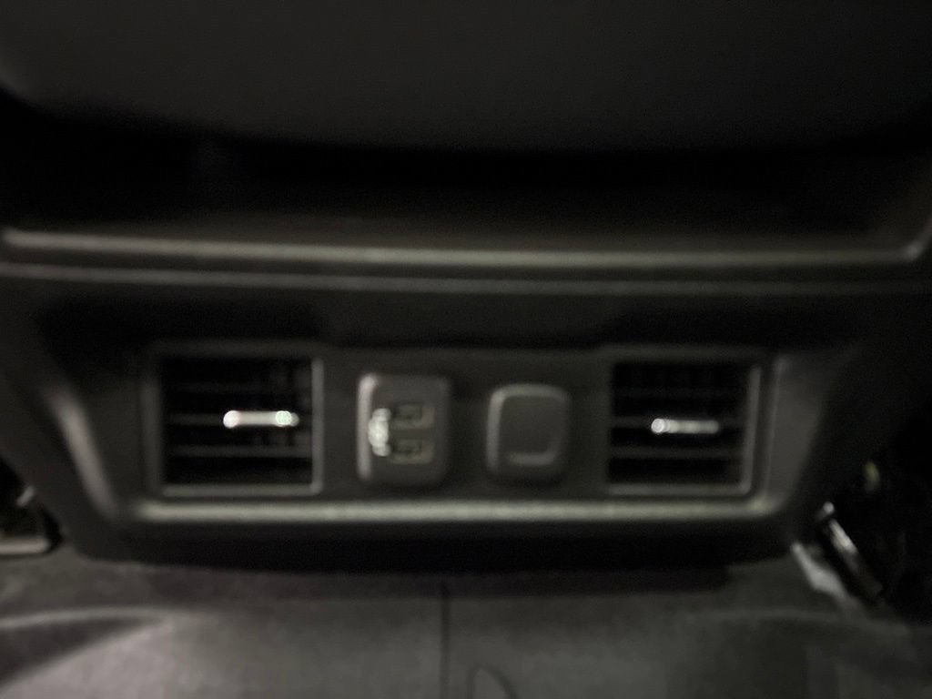 Used 2020 Chevrolet Silverado 1500 LT w/ All-Star Edition AWD/4WD image 33