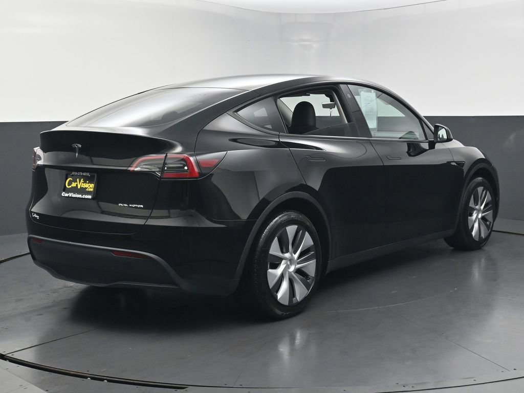 Used 2023 Tesla Model Y Long Range AWD/4WD image 4
