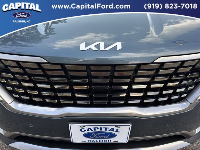 Used 2024 Kia Carnival SX image 10