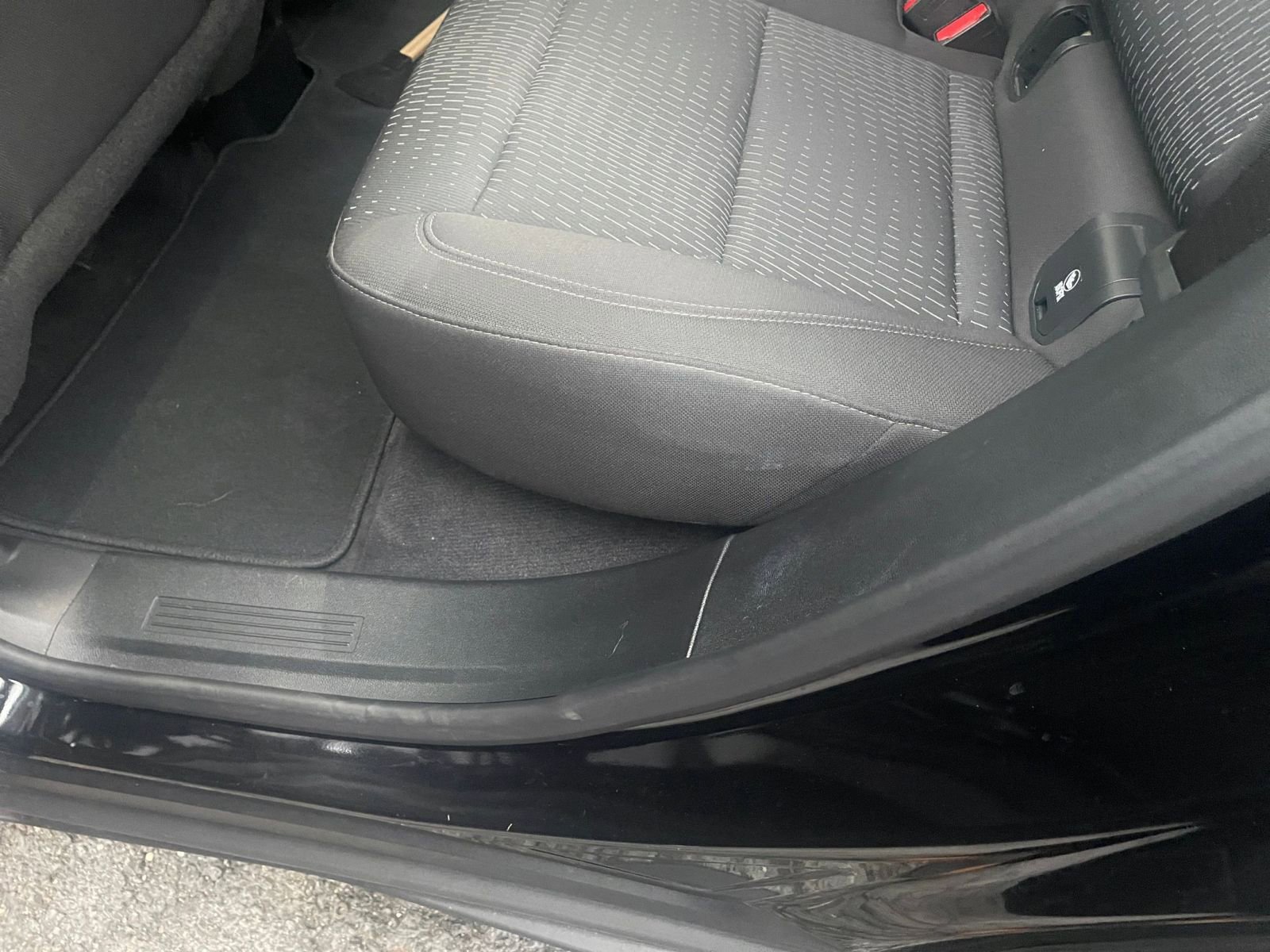 Used 2025 Chevrolet Equinox LT image 25