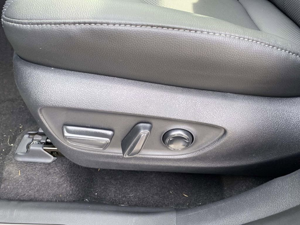 New 2026 Toyota Grand Highlander AWD image 11