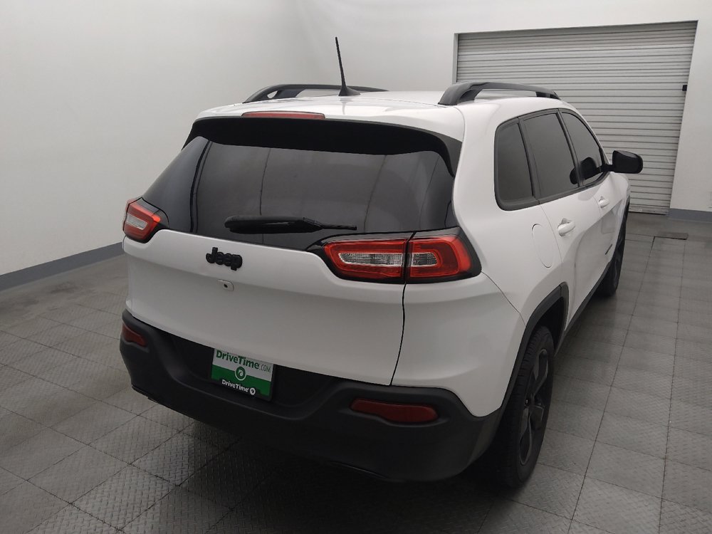 Used 2018 Jeep Cherokee Latitude w/ Altitude Package FWD image 7