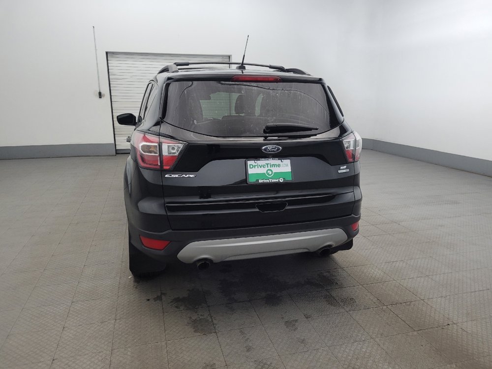Used 2017 Ford Escape SE w/ Equipment Group 201A AWD/4WD image 6